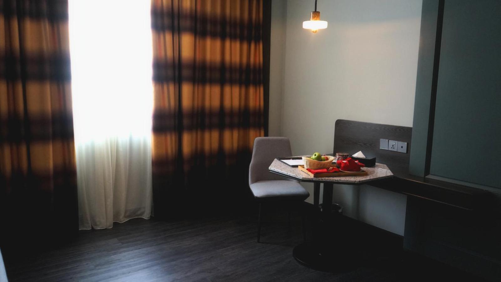 Hotel The George Penang By The Crest Collection George Town Exteriér fotografie A room at the hotel